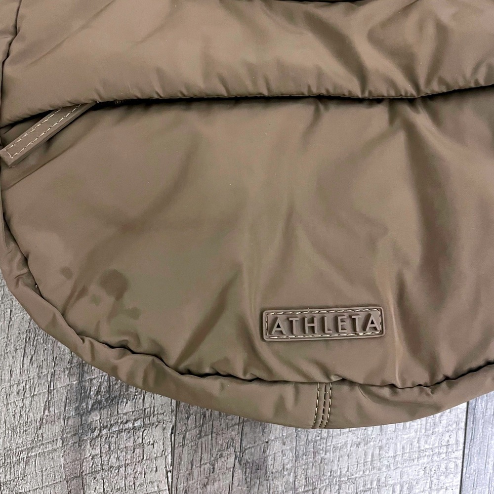Athleta All About Crossbody Bag Brown Padded Nylon Crescent Sling Adjustable Zip - Picture 3 of 8
